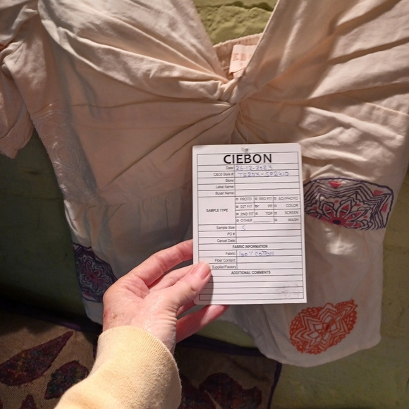 NEW ! ciebon Embroidered Cream Women's Top - Picture 3 of 6